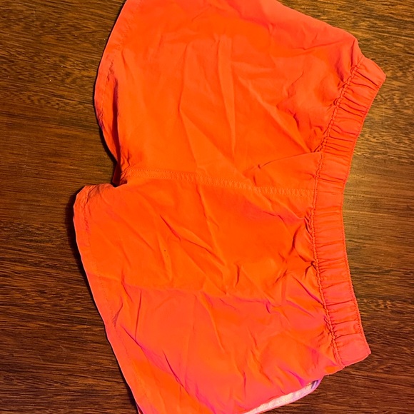 Patagonia barely baggies - Picture 2 of 2